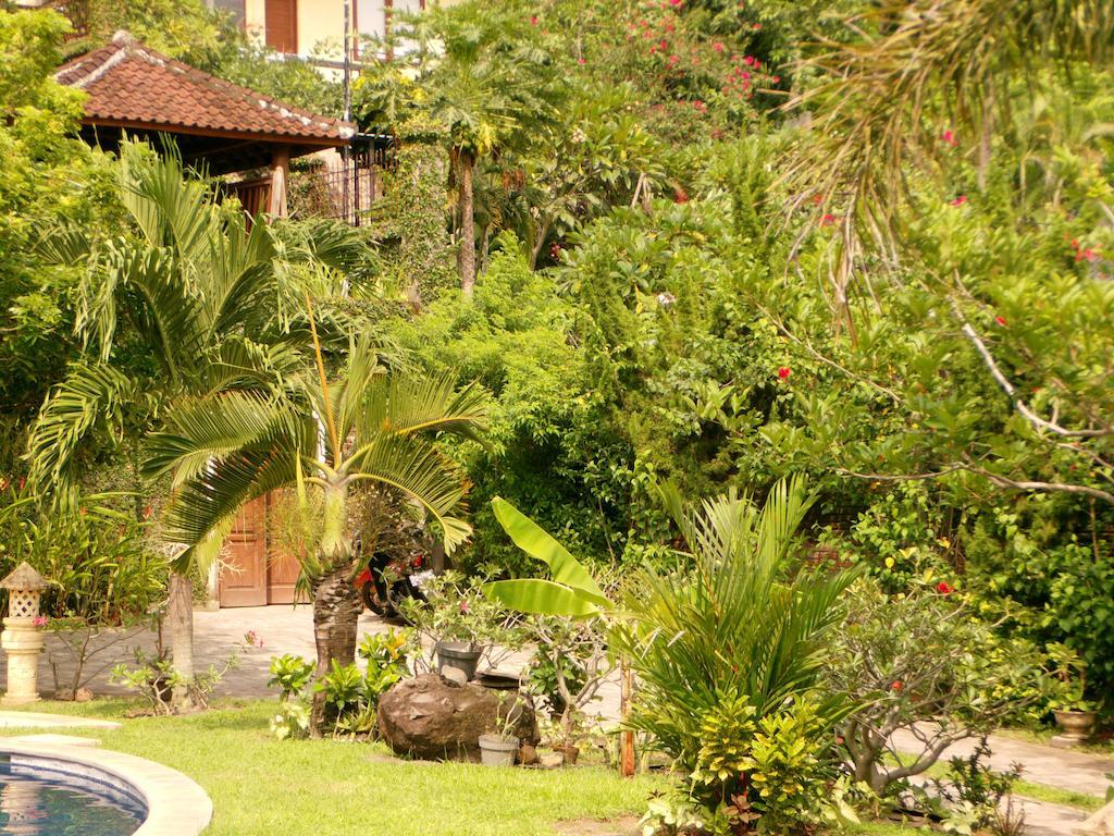 Sunset Villa Senggigi Quarto foto
